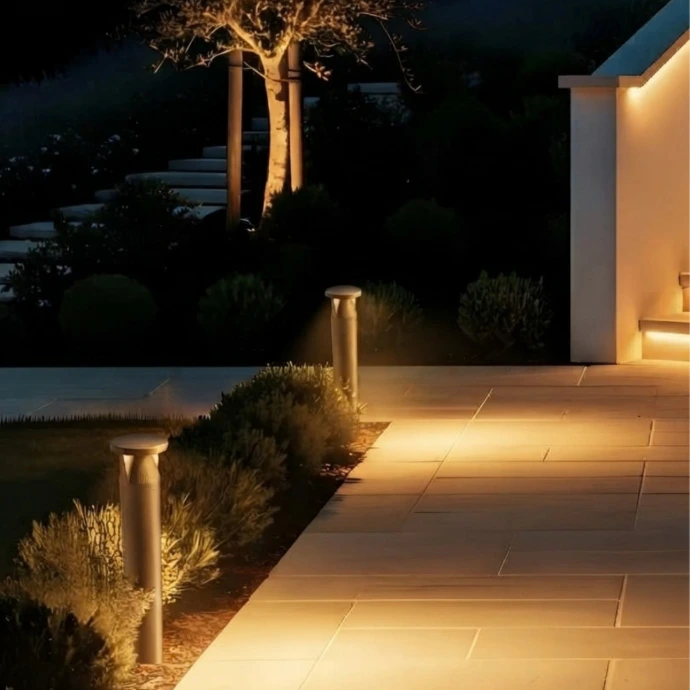 Borne lumineuse LED ELARA cheminement piéton CBK