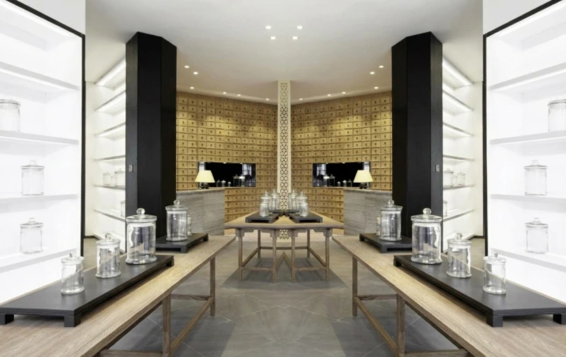 Boutique éclairée par des spots LED REGOR - CBK